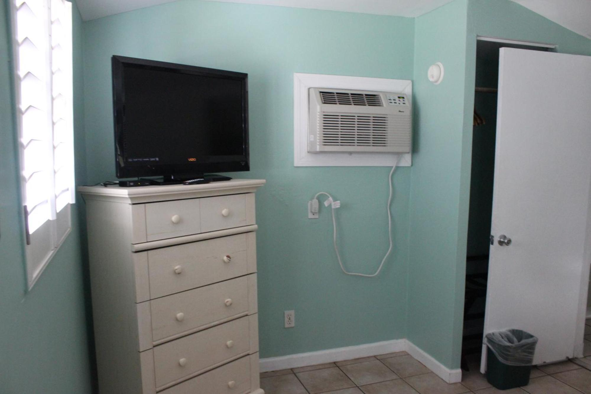 Shoreline Suites & Cabana Cottages - Beachfront Daytona Beach Quarto foto